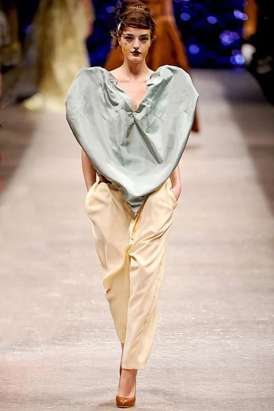 Look 61